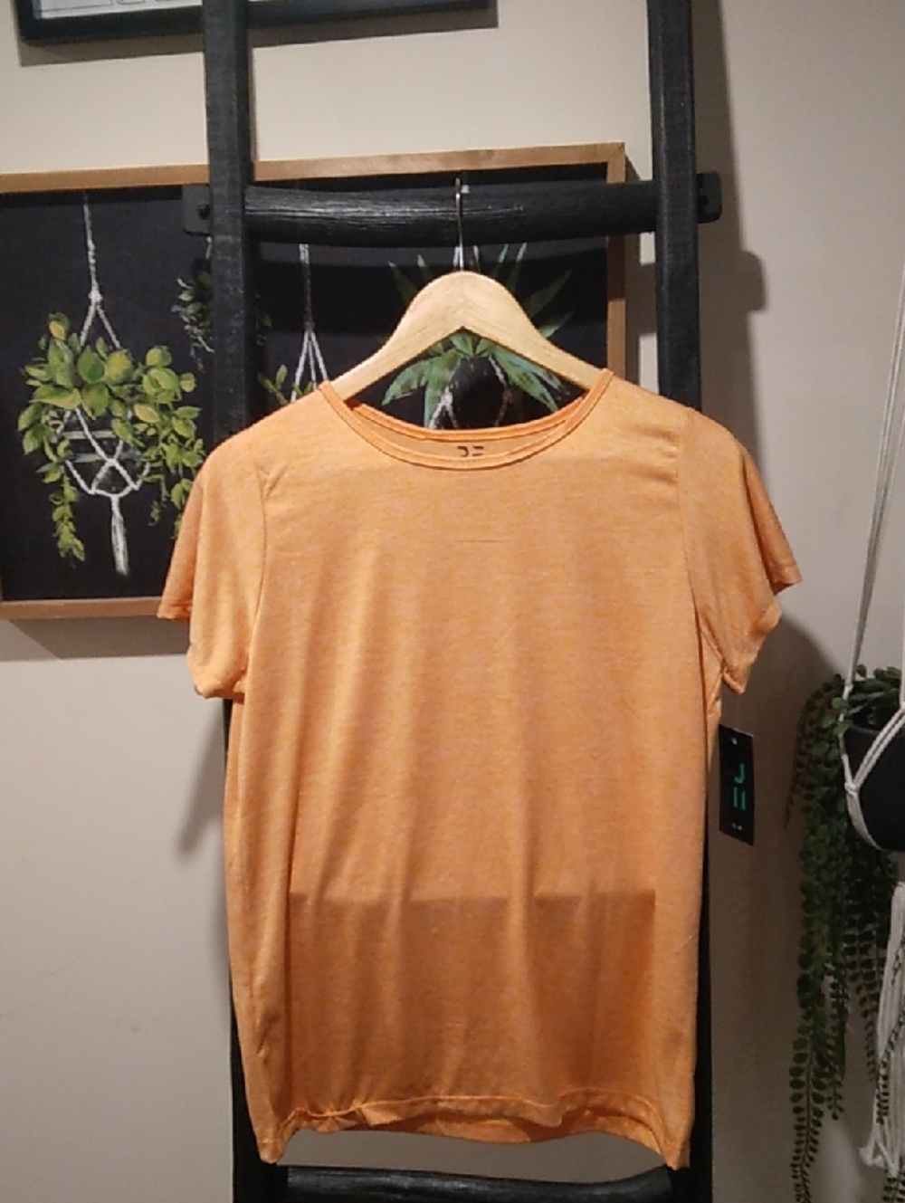 Women's Real Essentials Workout Short Sleeve Shirt